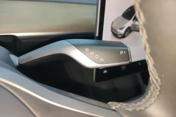 特斯拉 Model Y 2022款 改款 后轮驱动版局部细节18