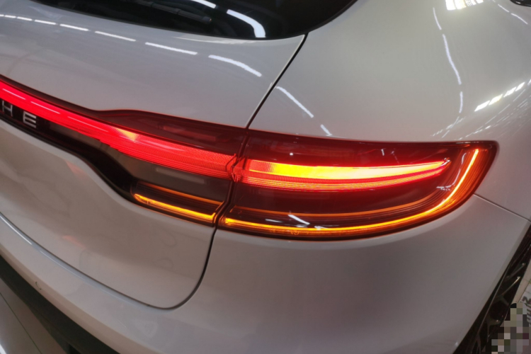 保时捷 2022款 Macan 2.0T车身外观9