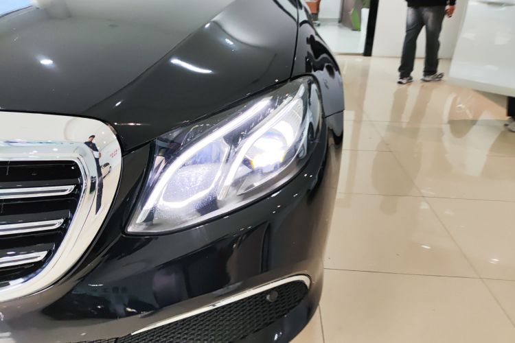 奔驰E级 2020款 E 260 L 运动型局部细节36