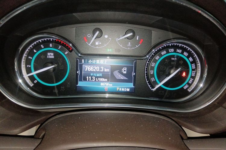 别克 君威 2015款 2.0L 精英时尚型中控内饰14