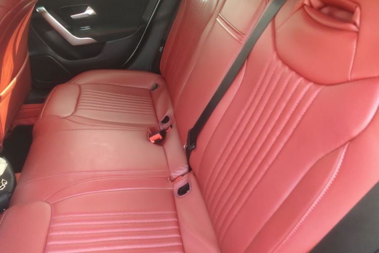 奔驰CLA 2021款 CLA 200中控内饰21