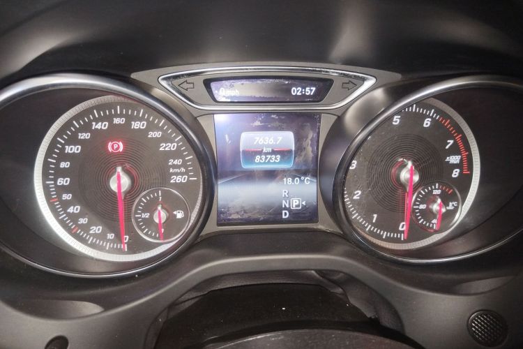 奔驰CLA 2018款 CLA 220 4MATIC局部细节14