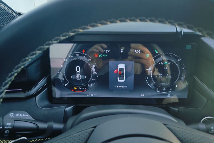 领克03 2023款 2.0TD DCT劲Pro局部细节14