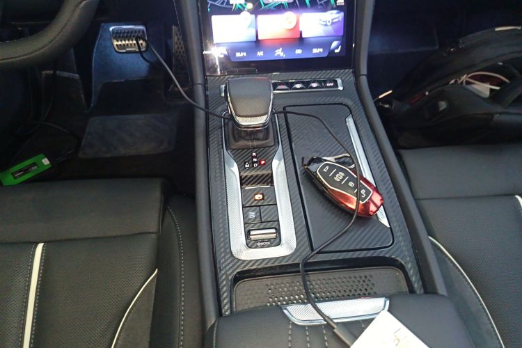 红旗H6 2023款 2.0T 致尚版中控内饰18