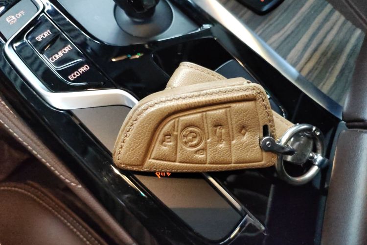 宝马5系 2018款 改款 530Li 领先型 豪华套装中控内饰11