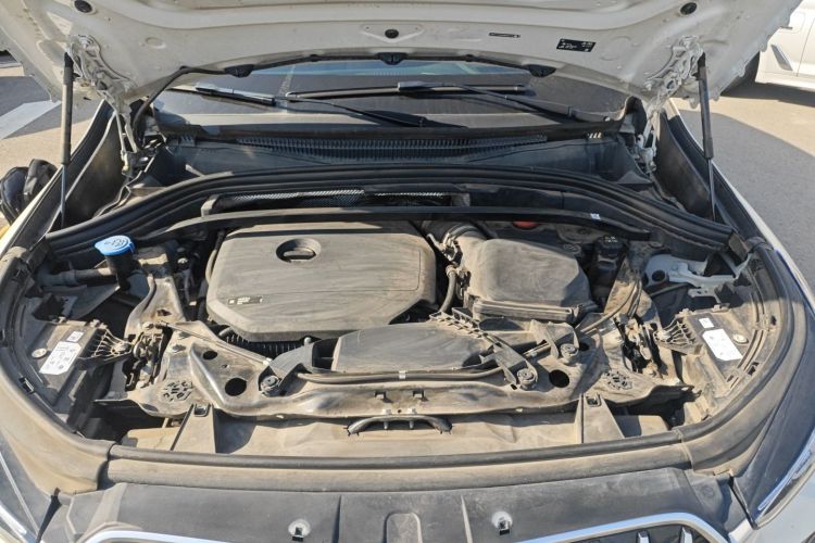 宝马X1 2023款 xDrive25Li X设计套装机舱底盘24