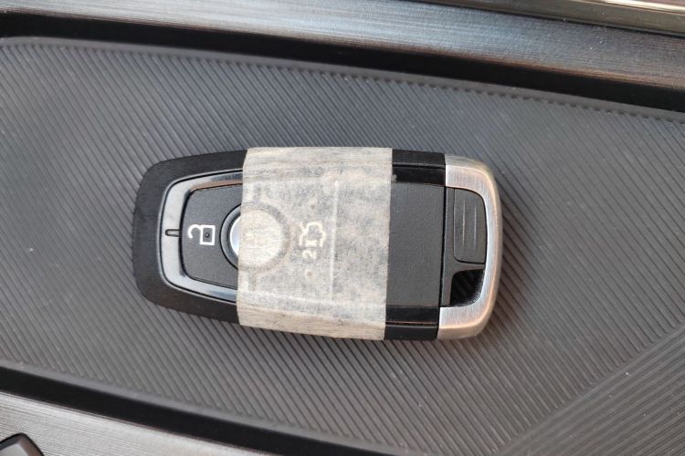 福特 蒙迪欧 2025款 2.0T EcoBoost 至尊型中控内饰11