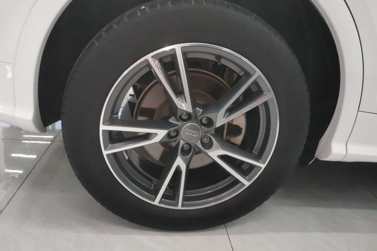 奥迪Q5L 2020款 改款 40 TFSI 荣享时尚型车身外观56