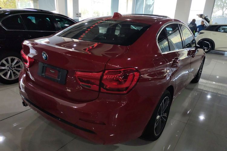 宝马1系 2018款 118i 运动型车身外观7