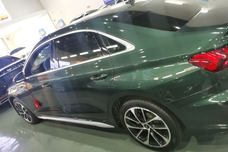 奥迪A3 2023款 改款 A3L Limousine 35 TFSI 进取运动型车身外观4