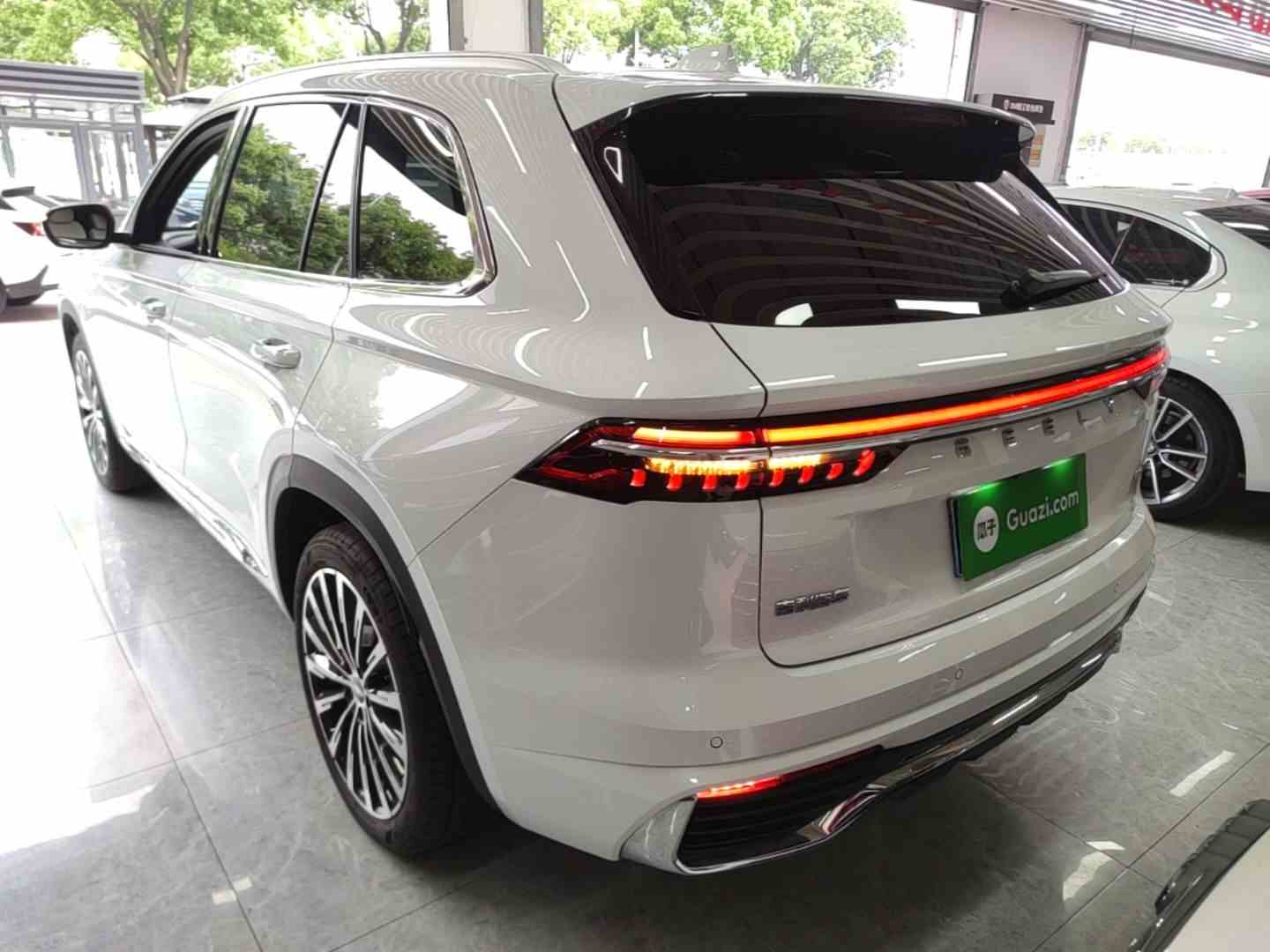 吉利汽车 星越L 2025款 东方曜 2.0TD 自动揽星版(3)