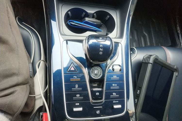 比亚迪 秦PLUS 2021款 EV 500KM 豪华型中控内饰18