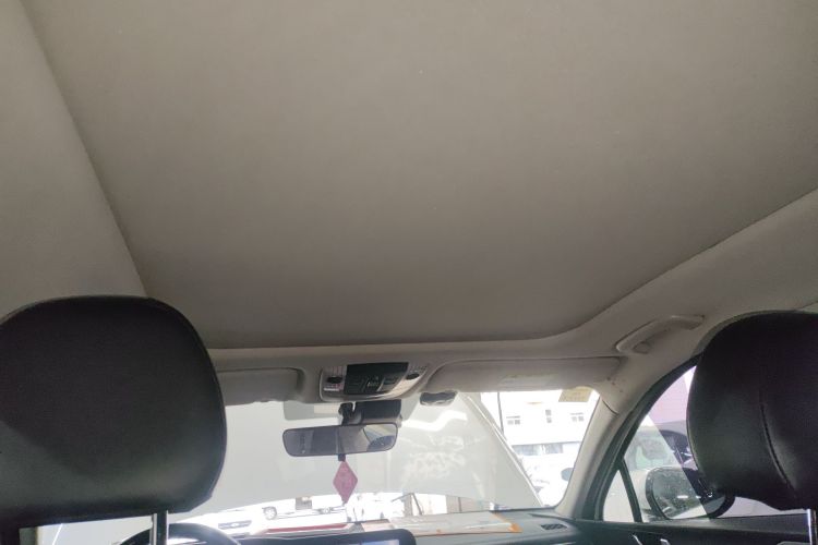 起亚K5 2020款 270T CVVD 豪华科技版中控内饰22