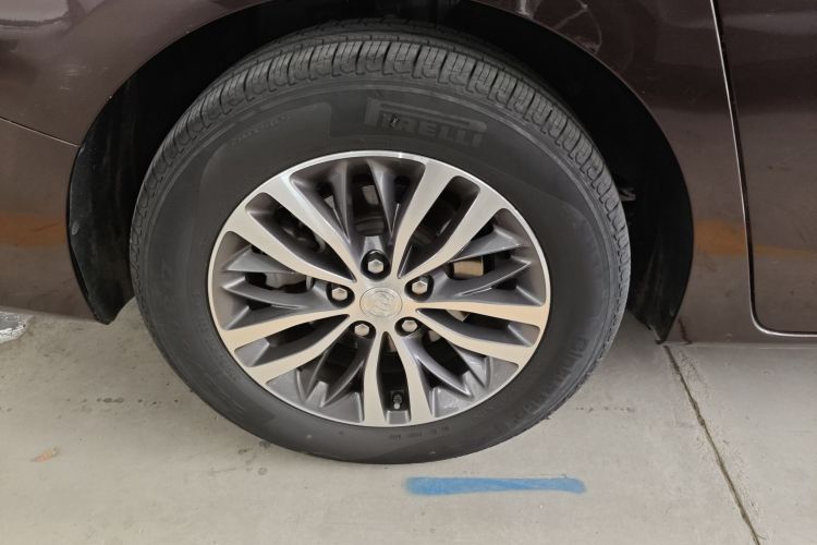 别克GL8 2020款 ES陆尊 653T 舒适型车身外观56