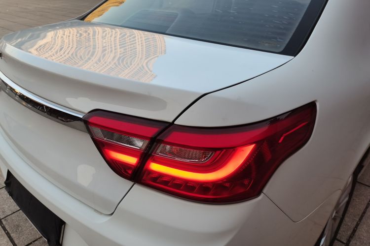 吉利汽车 远景 2019款 升级版 1.5L CVT豪华型 国VI车身外观9