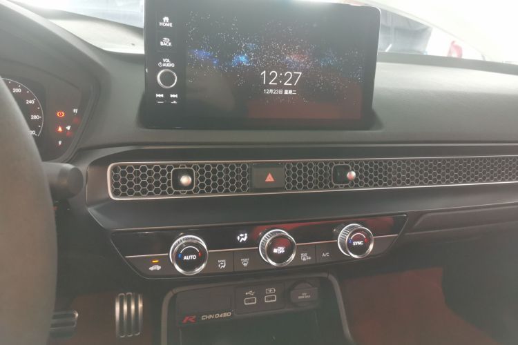 本田 思域(进口) 2023款 2.0T 420TURBO TYPE R中控内饰16
