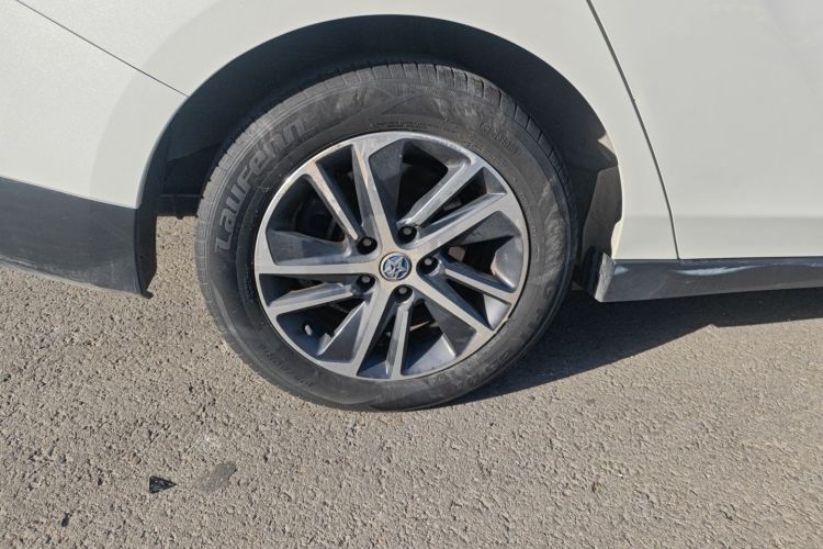 启辰D60 2018款 1.6L CVT智联精英版车身外观6008