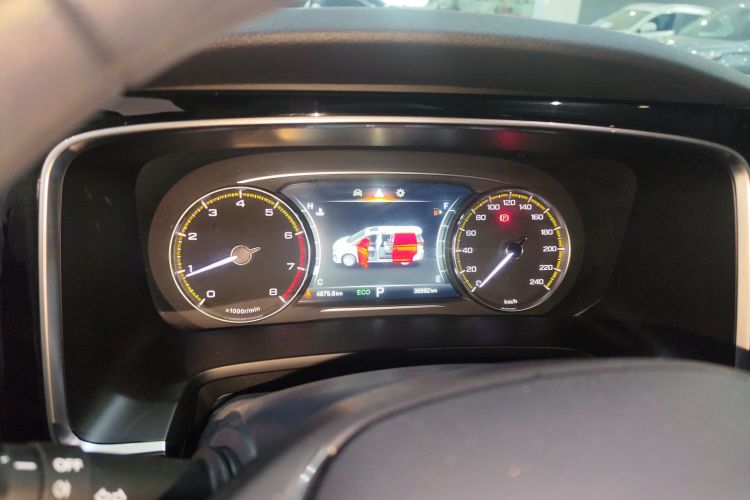 广汽传祺 传祺M8 2023款 领秀系列 390T 豪华版中控内饰14