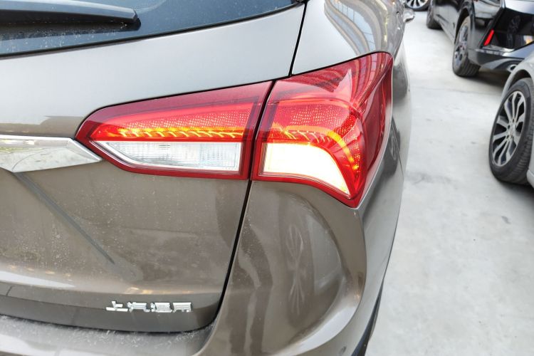 别克 昂科威 2019款 28T 四驱精英型 国V车身外观9