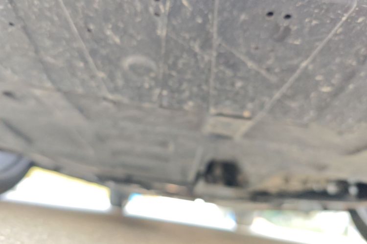 长安UNI-V 2023款 1.5T 运动版局部细节9008