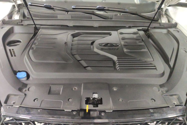 奇瑞 瑞虎7 2020款 1.5T 手动精英型机舱底盘24