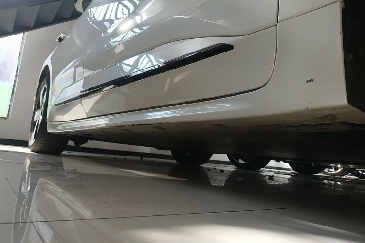 极氪001 2022款 超长续航单电机 WE版局部细节9001