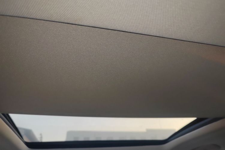 凯迪拉克XTS 2018款 28T 精英型中控内饰22