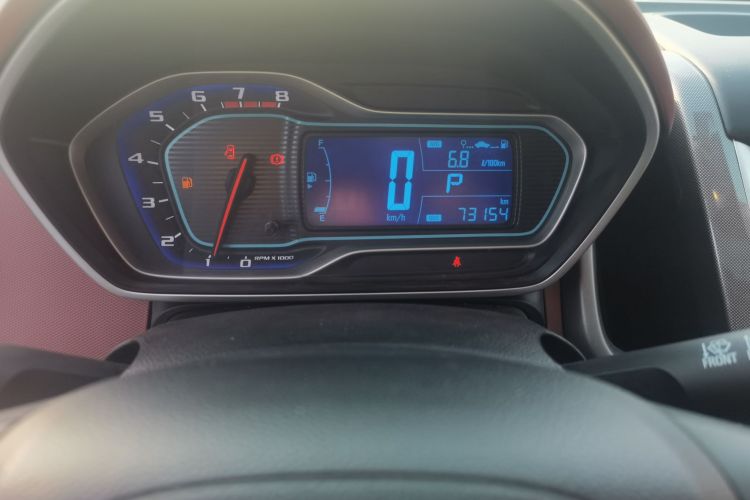 雪佛兰 爱唯欧 2014款 两厢 1.6SX AT 风尚版中控内饰15