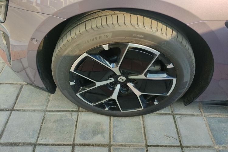 小米汽车 小米SU7 2024款 后驱超长续航高阶智驾Pro版车身外观6001