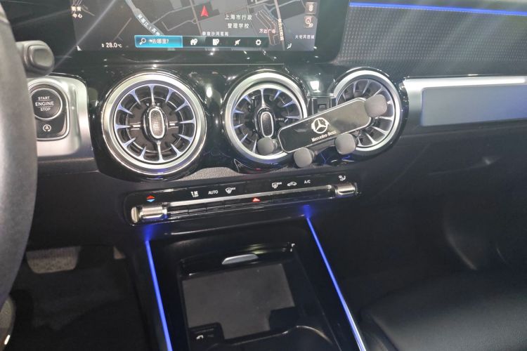 奔驰GLB 2022款 改款 GLB 200 时尚型局部细节16