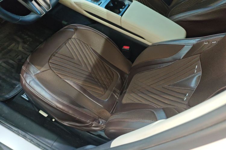 比亚迪 秦L 2024款 DM-i 120KM领先型局部细节19