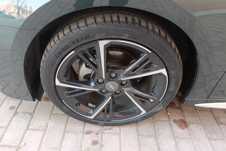 奥迪A3 2021款 Sportback 35 TFSI 时尚运动型车身外观6007