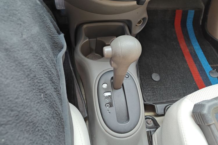 日产 阳光 2015款 1.5XE CVT舒适版中控内饰18