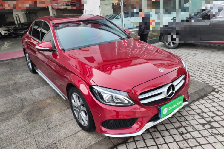 奔驰C级 2018款 C 180 L 时尚型运动版车身外观3