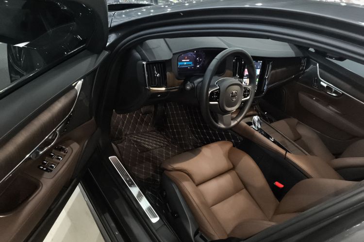 沃尔沃S90 2025款 B5 智远豪华版中控内饰20