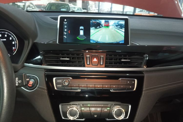 宝马X2(进口) 2019款 sDrive20i M越野套装 国VI中控内饰16