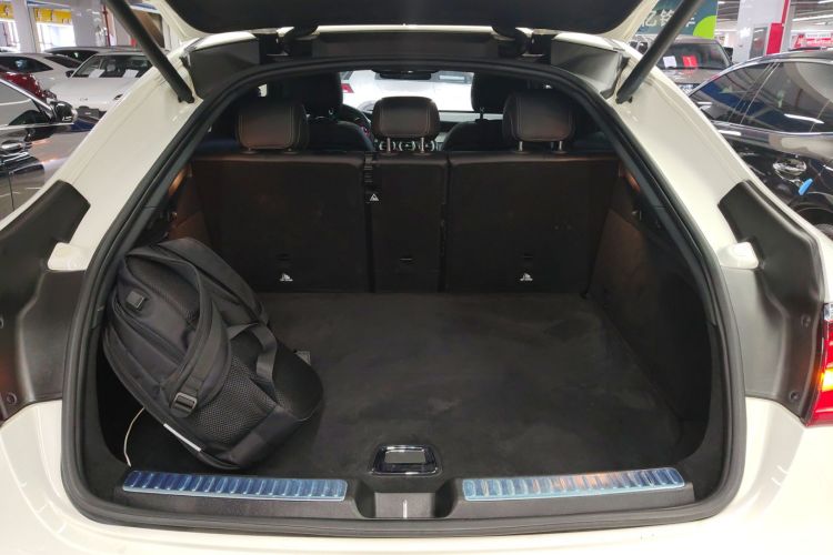 奔驰GLC轿跑 2017款 GLC 200 4MATIC 轿跑SUV机舱底盘23