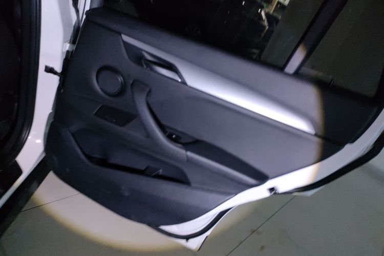 宝马X1 2016款 sDrive18Li 尊享型中控内饰7006