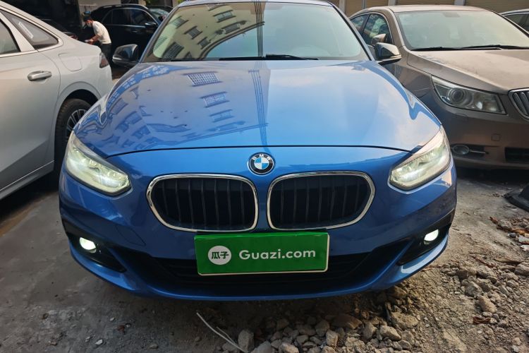 宝马1系 2018款 改款 118i 运动型车身外观2