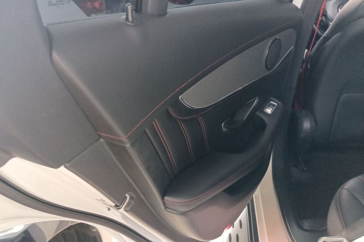 奔驰GLC轿跑 AMG 2017款 AMG GLC 43 4MATIC 轿跑SUV中控内饰7008