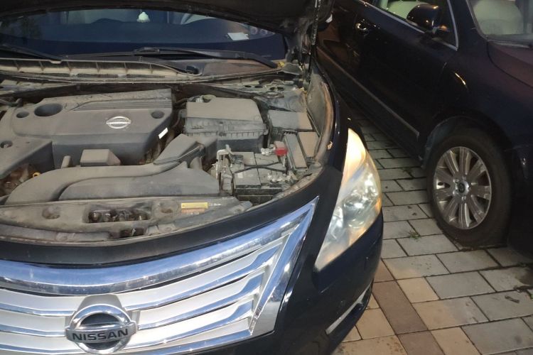 日产 天籁 2013款 2.5L XL领先版局部细节9007