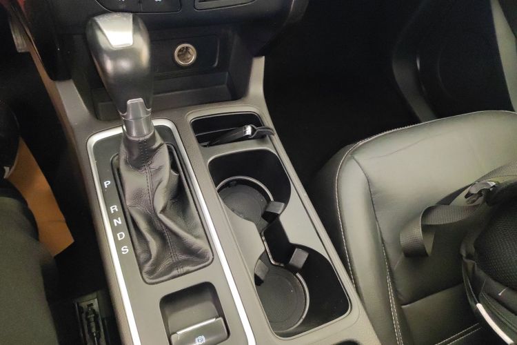 福特 翼虎 2017款 EcoBoost 245 四驱豪翼型局部细节18