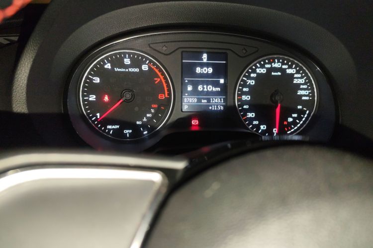 奥迪A3 2016款 Limousine 35 TFSI 进取型中控内饰15