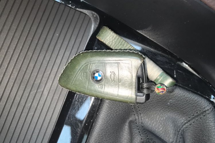 宝马X2 2020款 sDrive25i 领先型M运动套装中控内饰7001