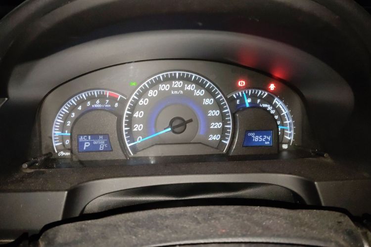 丰田 凯美瑞 2016款 2.0G 十周年纪念领先版中控内饰14