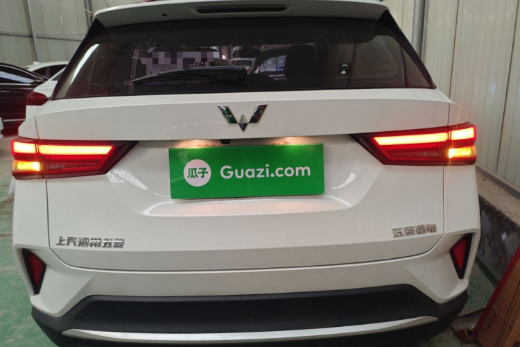 五菱汽车 五菱星驰 2022款 1.5L CVT畅玩型车身外观6