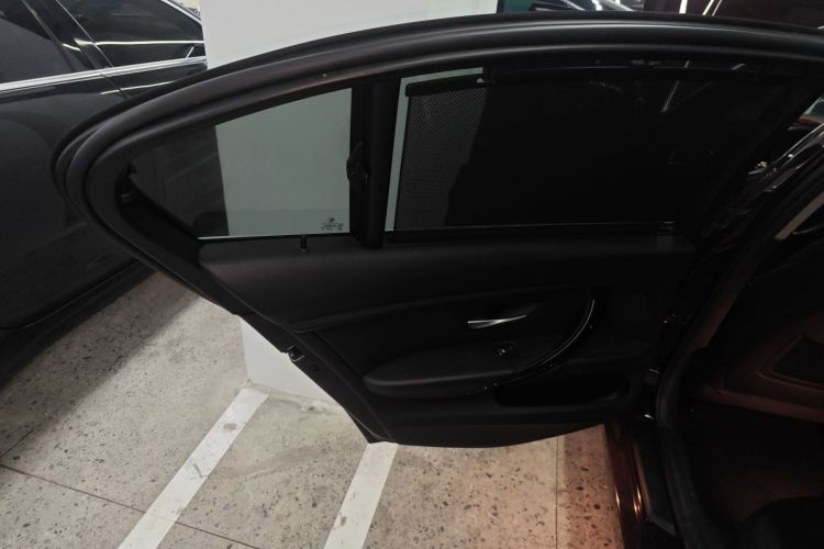 宝马3系 2018款 318Li中控内饰7008