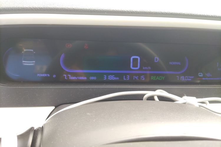 吉利银河 2025款 210km 熊猫卡丁中控内饰15