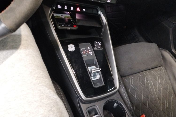 奥迪A3 2023款 A3L Limousine 35 TFSI 豪华运动型局部细节18