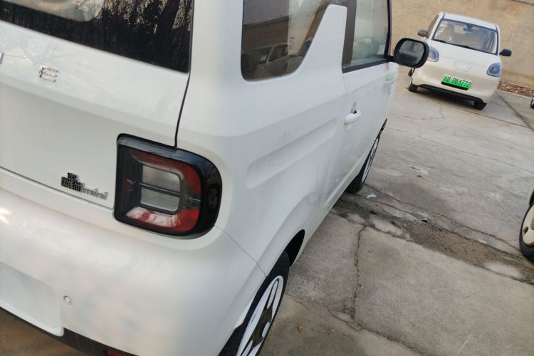 吉利银河 熊猫 2025款 210km 元气熊车身外观9